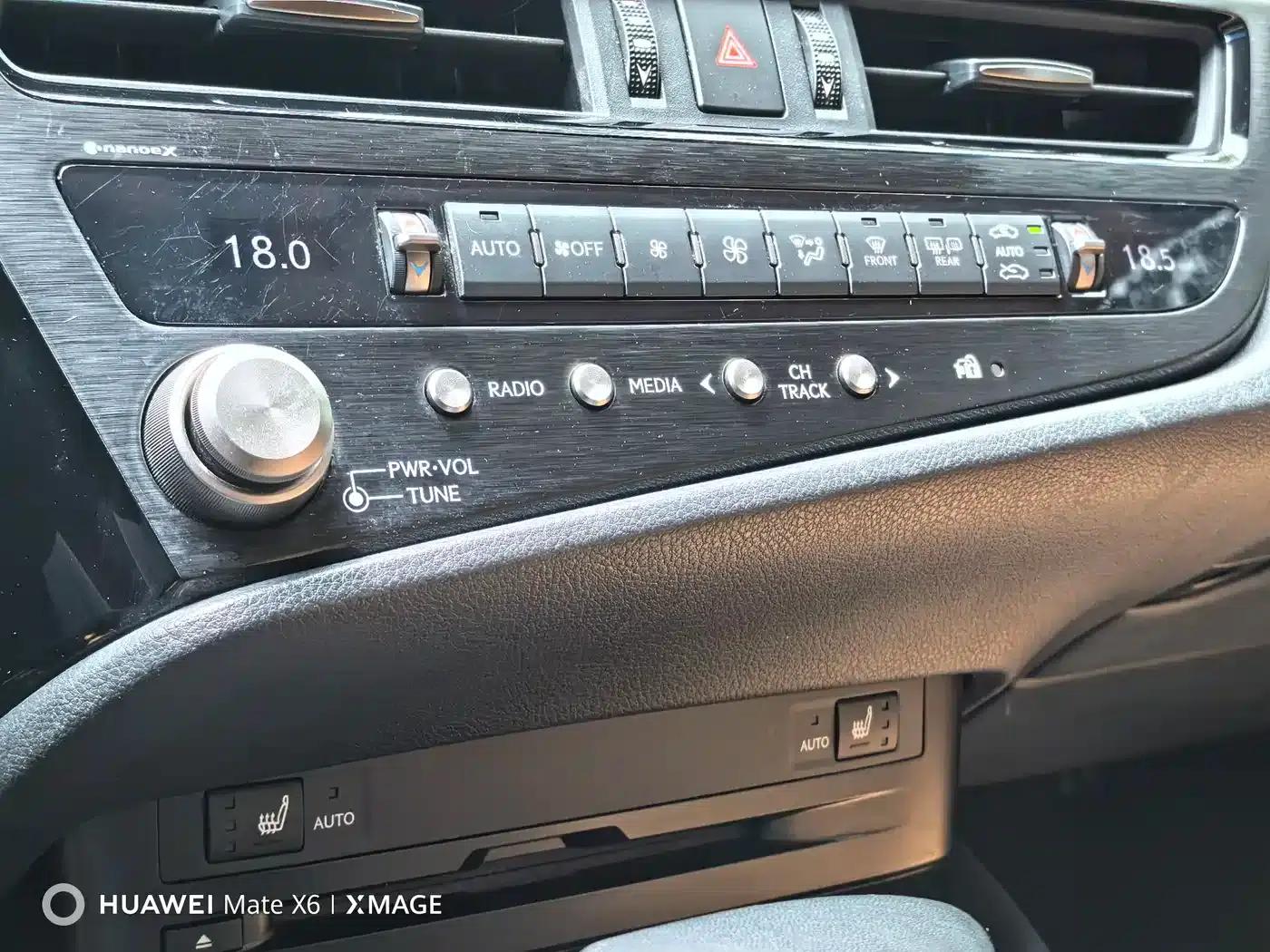 Lexus ES 2021 300h Premium Edition — миниатюра 12