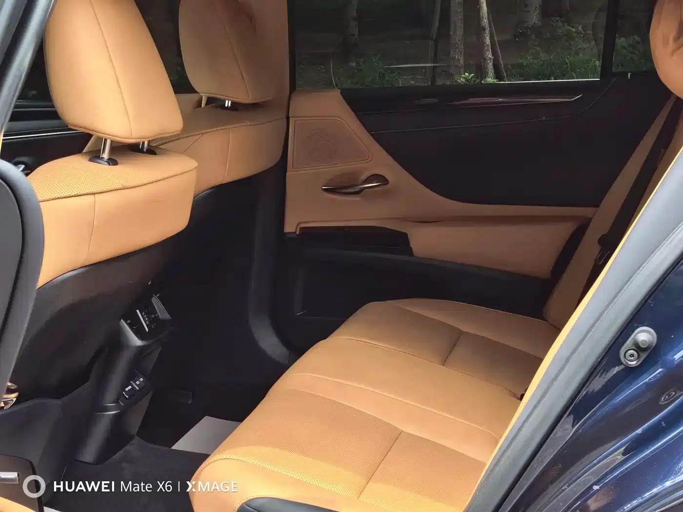 Lexus ES 2021 300h Premium Edition — миниатюра 20