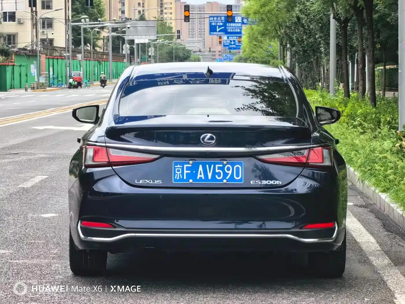 Lexus ES 2021 300h Premium Edition — миниатюра 6