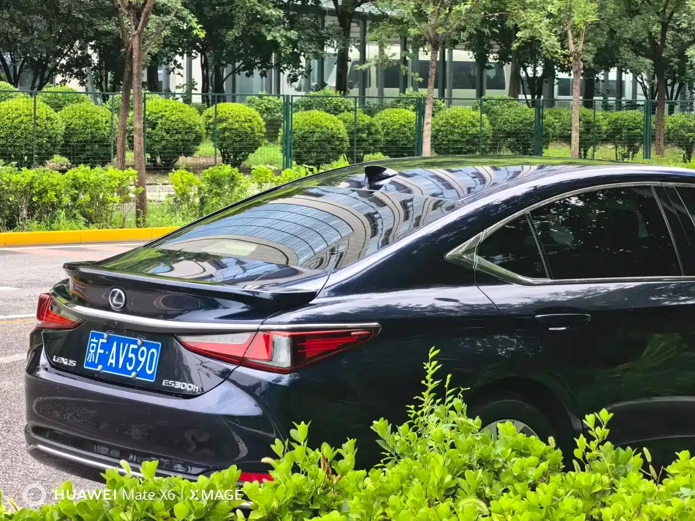 Lexus ES 2021 300h Premium Edition — миниатюра 8