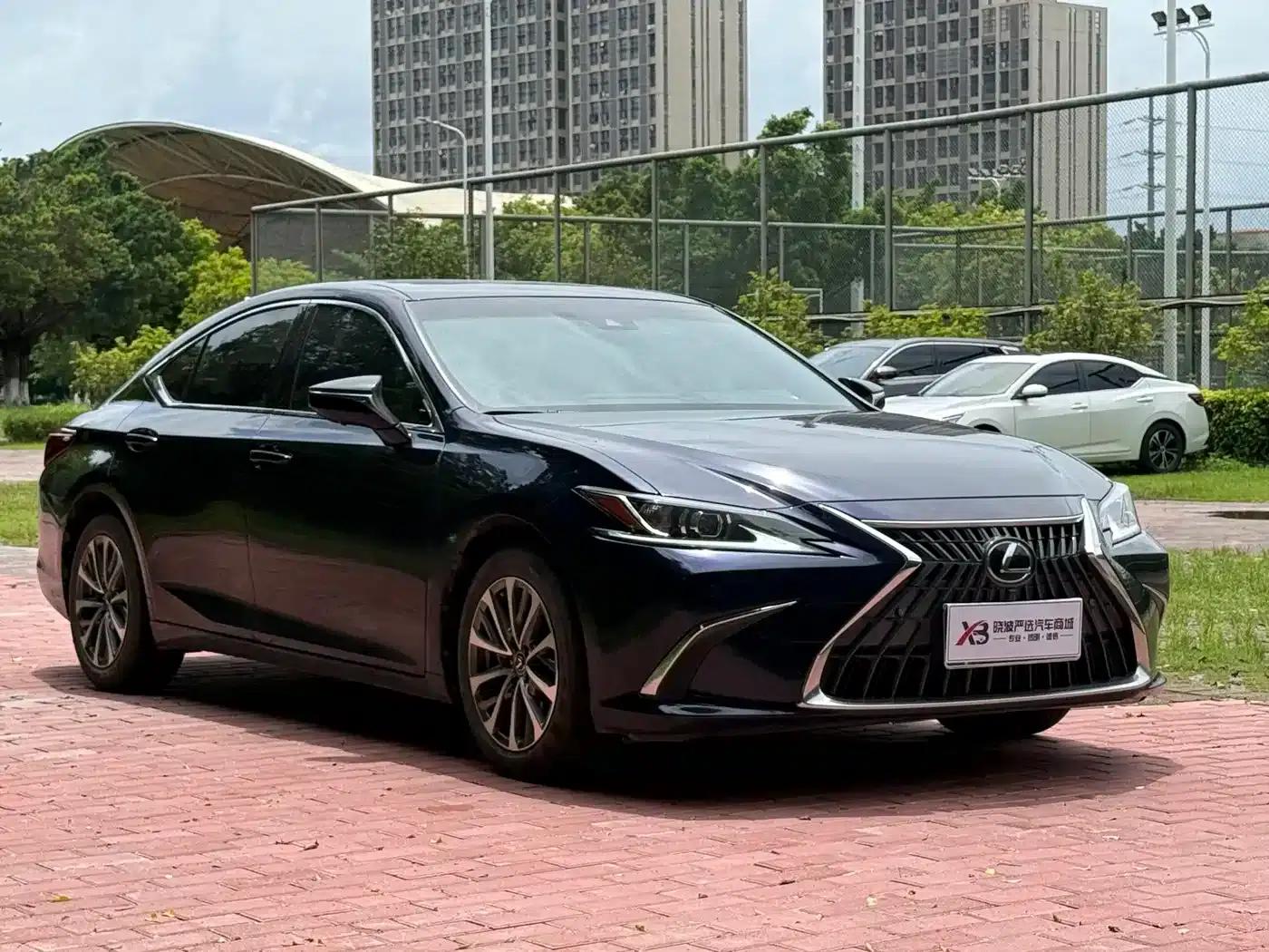 Lexus ES 2021 200 Luxury Edition — миниатюра 3