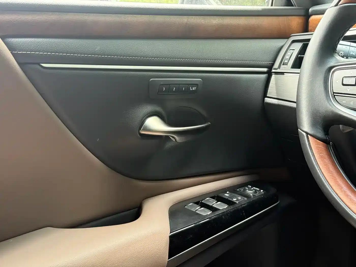 Lexus ES 2021 200 Luxury Edition — миниатюра 9
