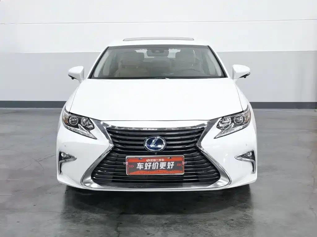Lexus ES 2015 300h Comfort Edition — миниатюра 3
