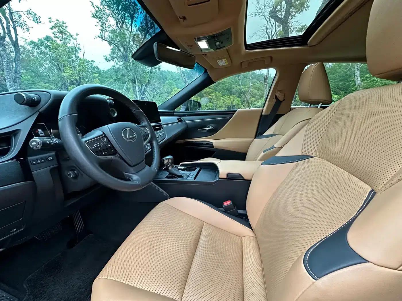 Lexus ES 2023 200 Premium Edition — миниатюра 4