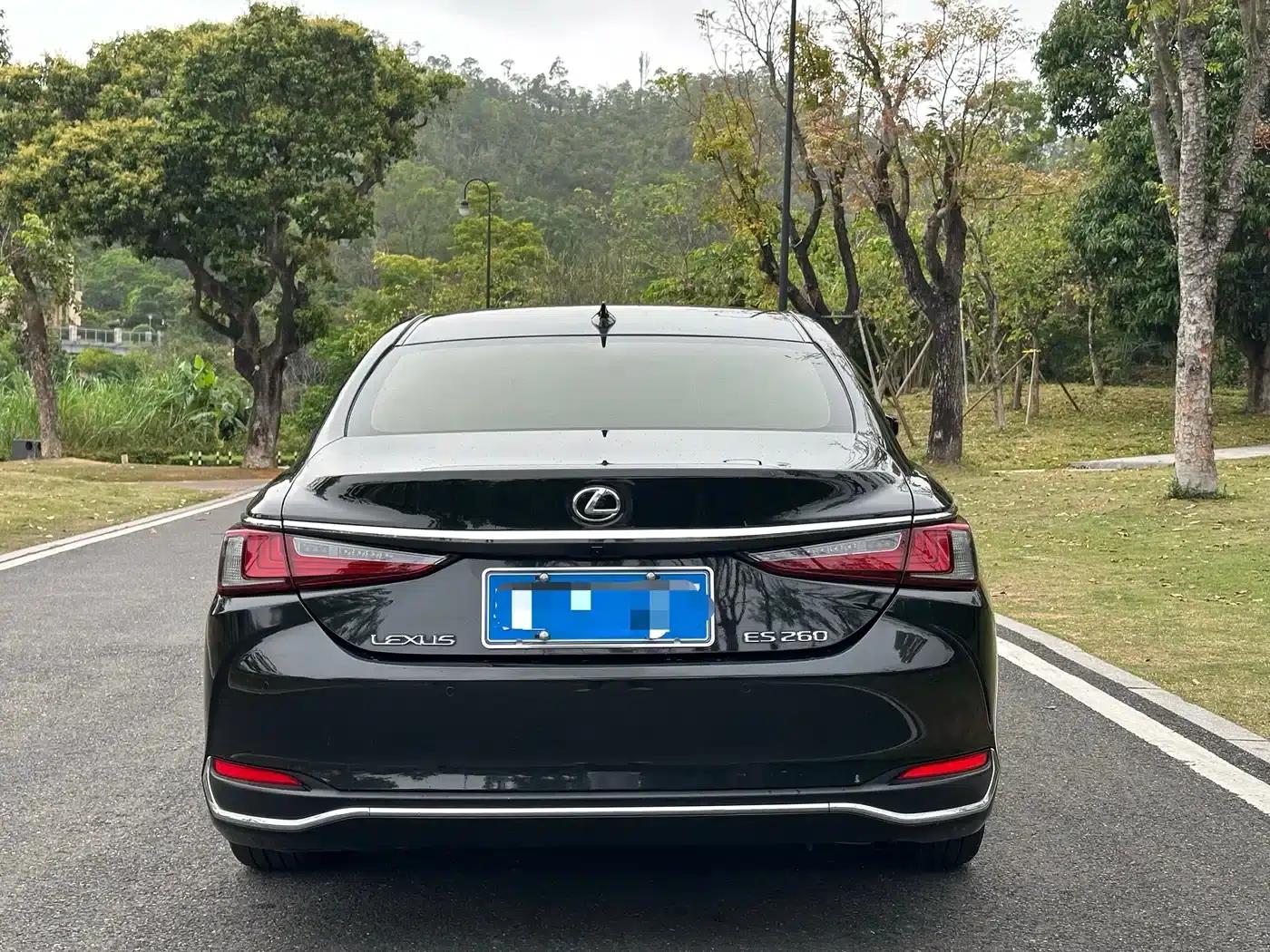 Lexus ES 2023 200 Premium Edition — миниатюра 8