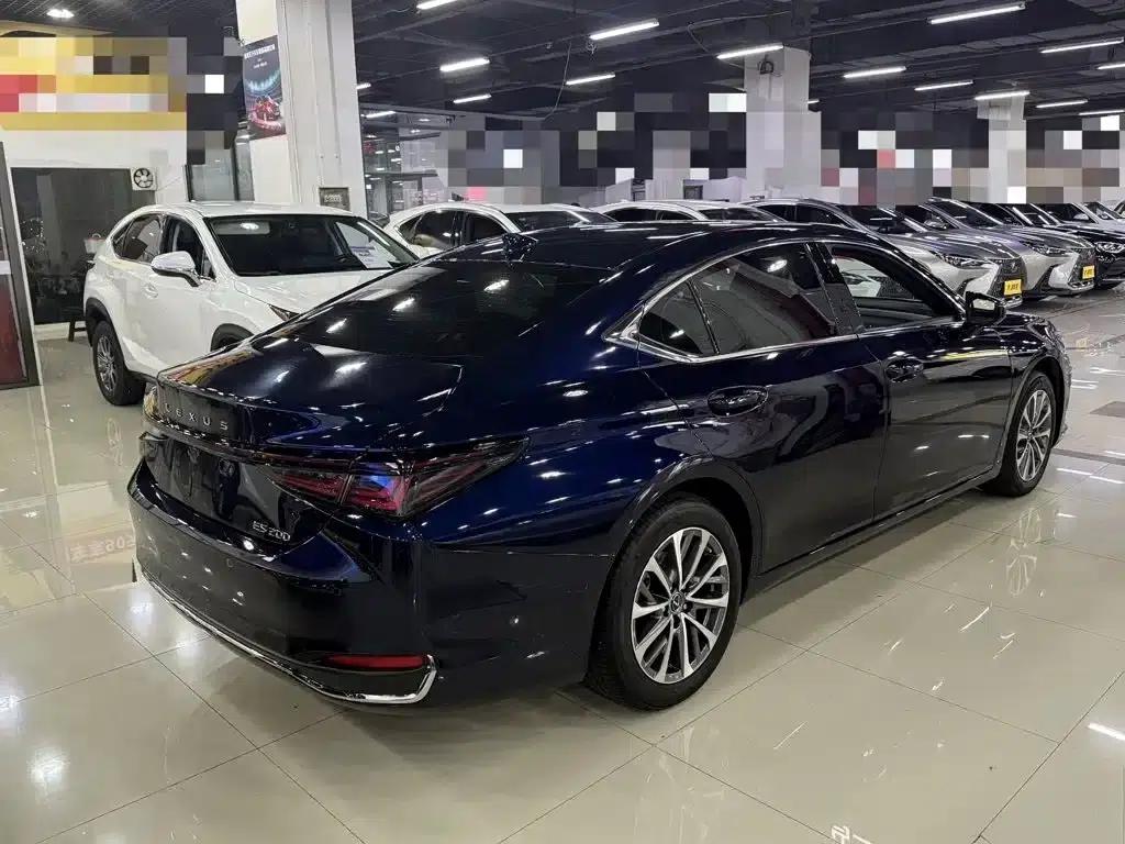 Lexus ES 2025 200 Premium Edition — миниатюра 3