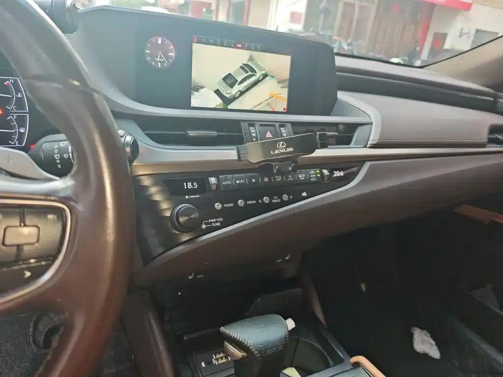 Lexus ES 2020 200 Excellence Edition — миниатюра 6