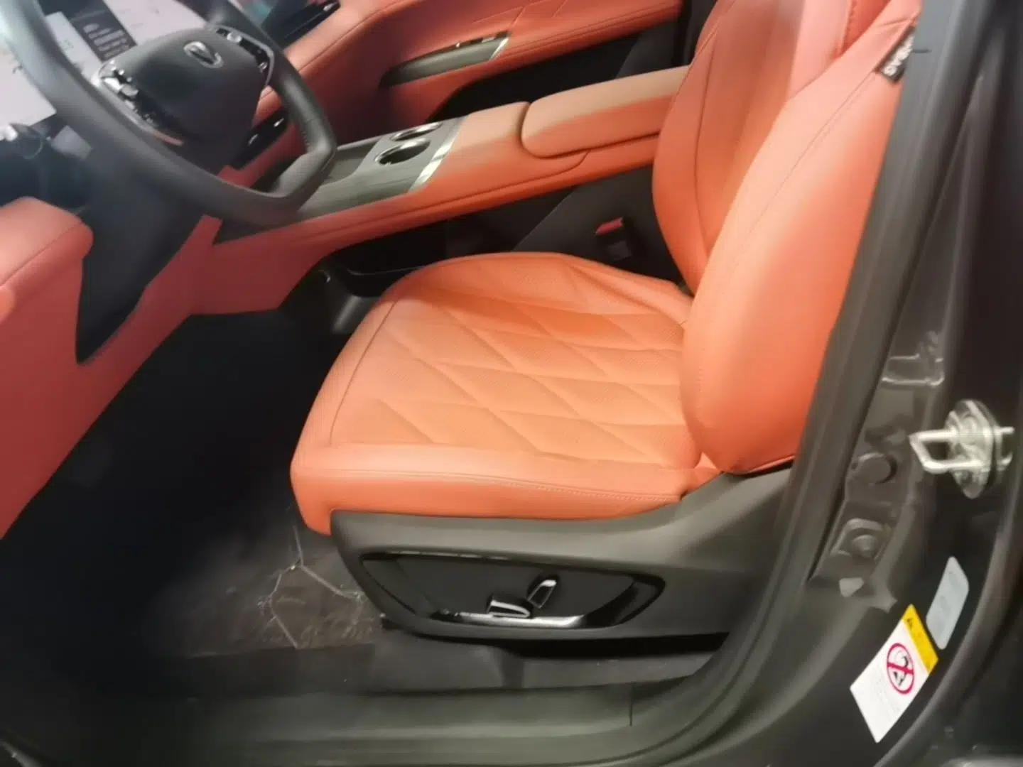 CHANGAN CS75 PLUS 2025 4th Generation 1.5T New Blue Whale Smart Luxury Edition — миниатюра 22