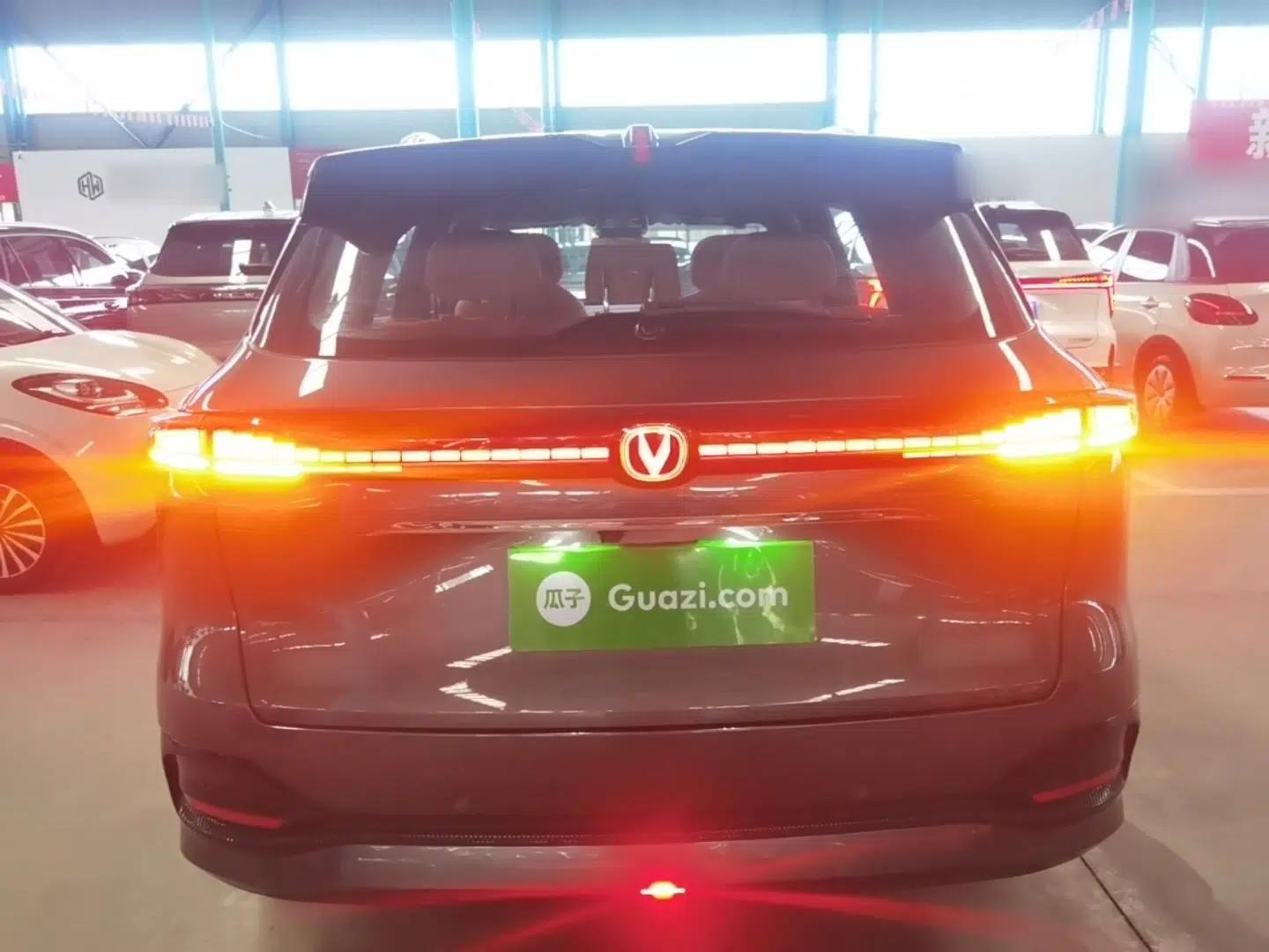 CHANGAN CS75 PLUS 2025 4th Generation 1.5T New Blue Whale Smart Luxury Edition — миниатюра 5