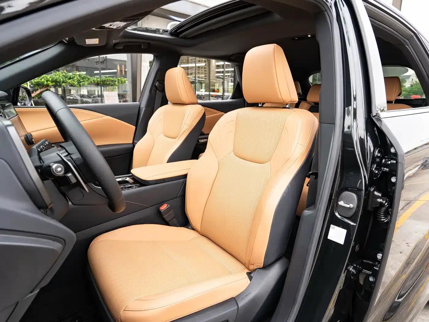 Lexus RX 2025 300 AWD Luxury Edition — миниатюра 11