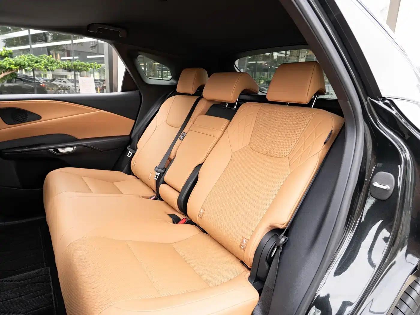 Lexus RX 2025 300 AWD Luxury Edition — миниатюра 12