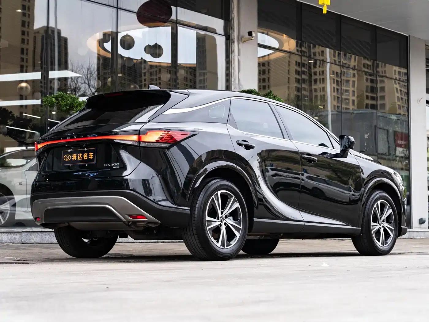 Lexus RX 2025 300 AWD Luxury Edition — миниатюра 3