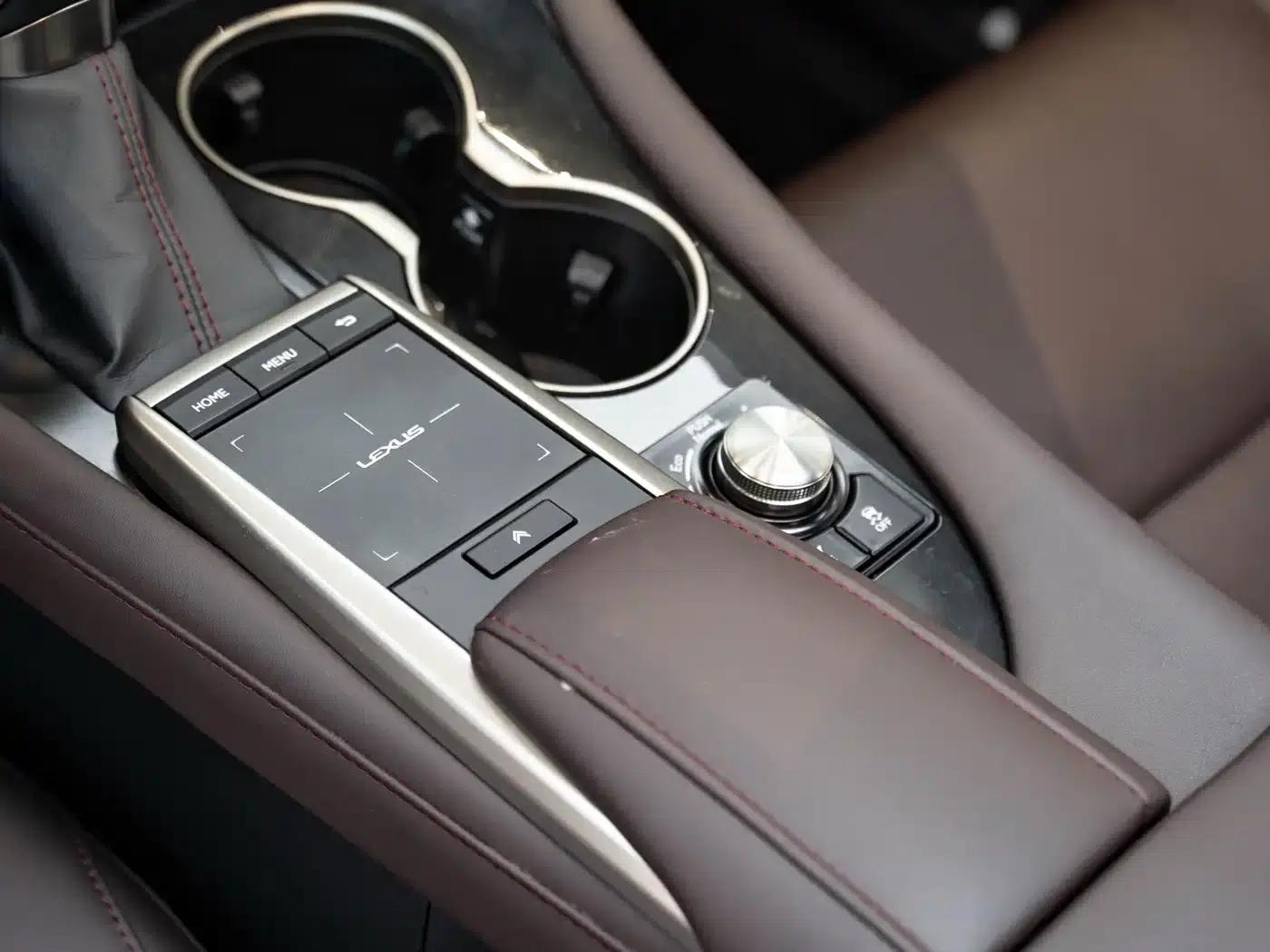 Lexus RX 2020 Facelift 450hL AWD Elegant 7-Seater — миниатюра 21