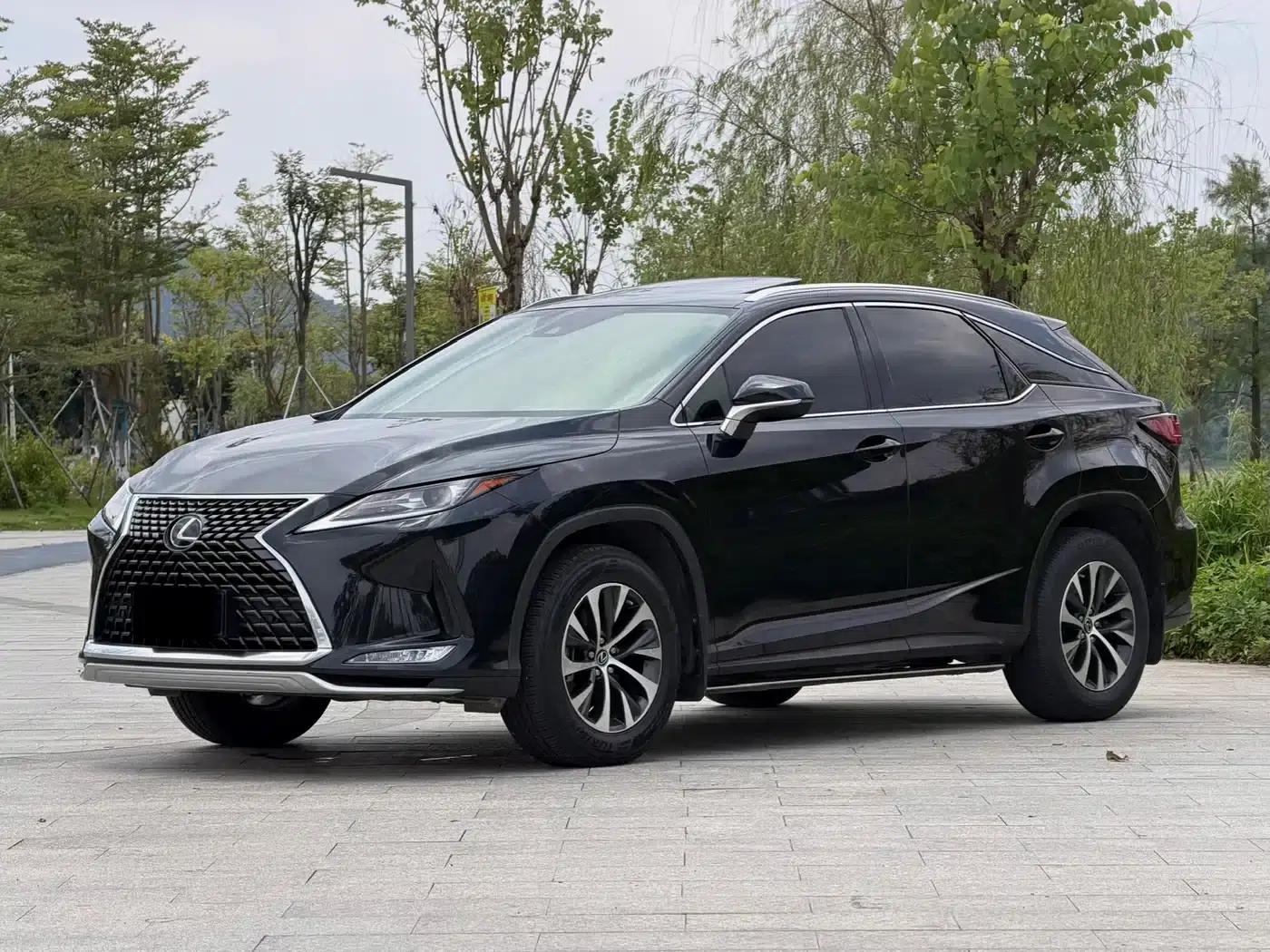 Lexus RX 2020 Facelift 300 2WD Comfort Edition — миниатюра 1