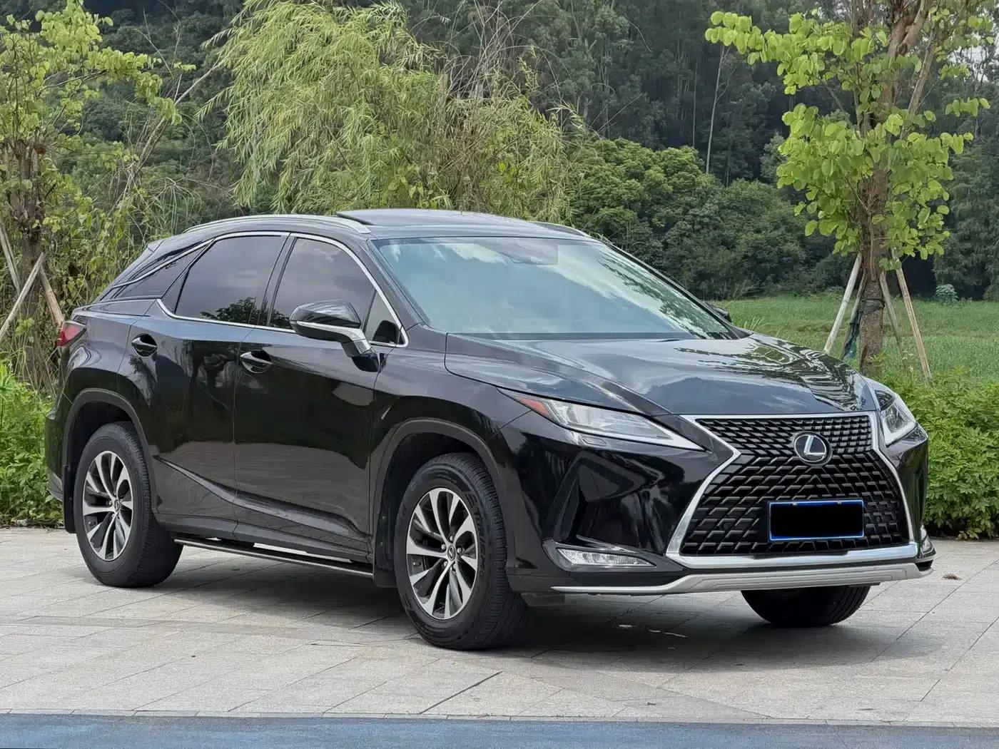 Lexus RX 2020 Facelift 300 2WD Comfort Edition — миниатюра 3