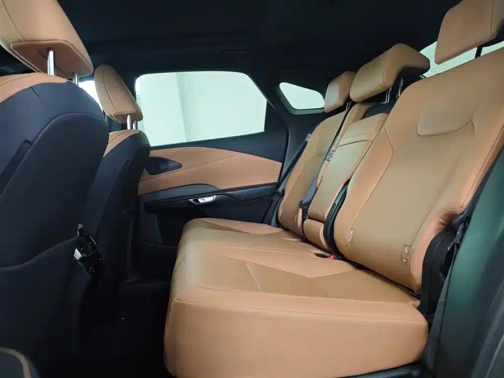 Lexus RX 2023 350h AWD Premium Edition — миниатюра 11