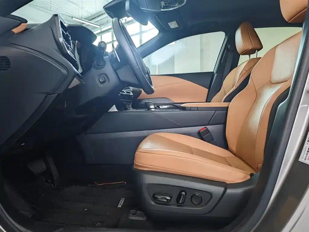 Lexus RX 2023 350h AWD Premium Edition — миниатюра 15