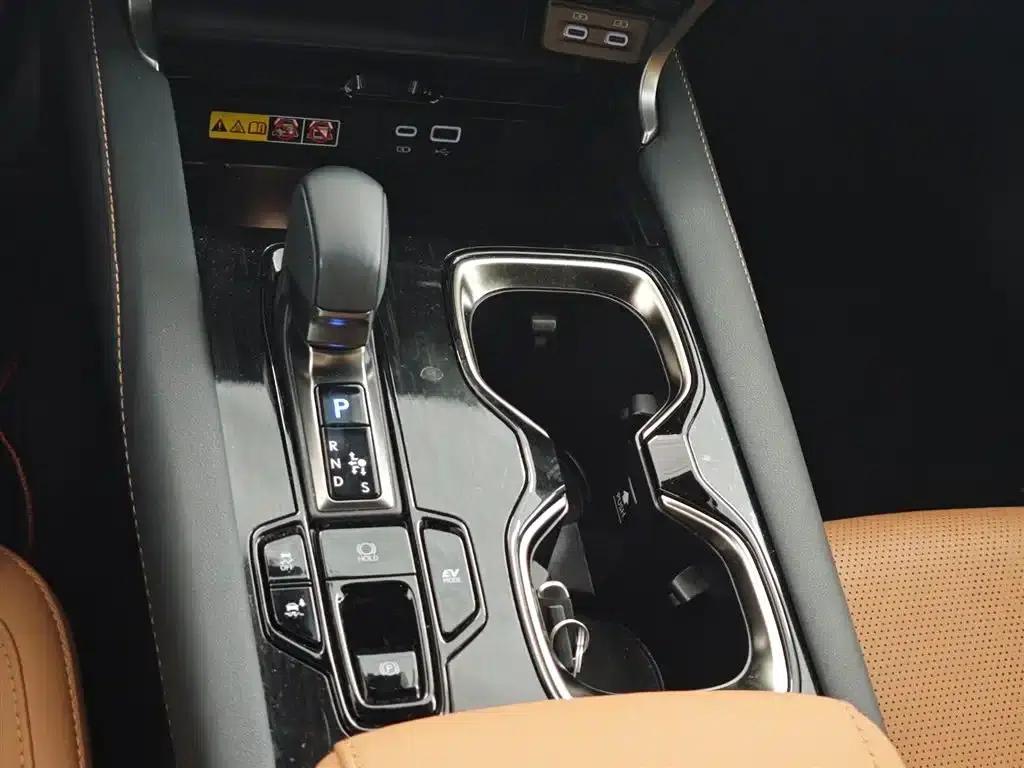 Lexus RX 2023 350h AWD Premium Edition — миниатюра 16
