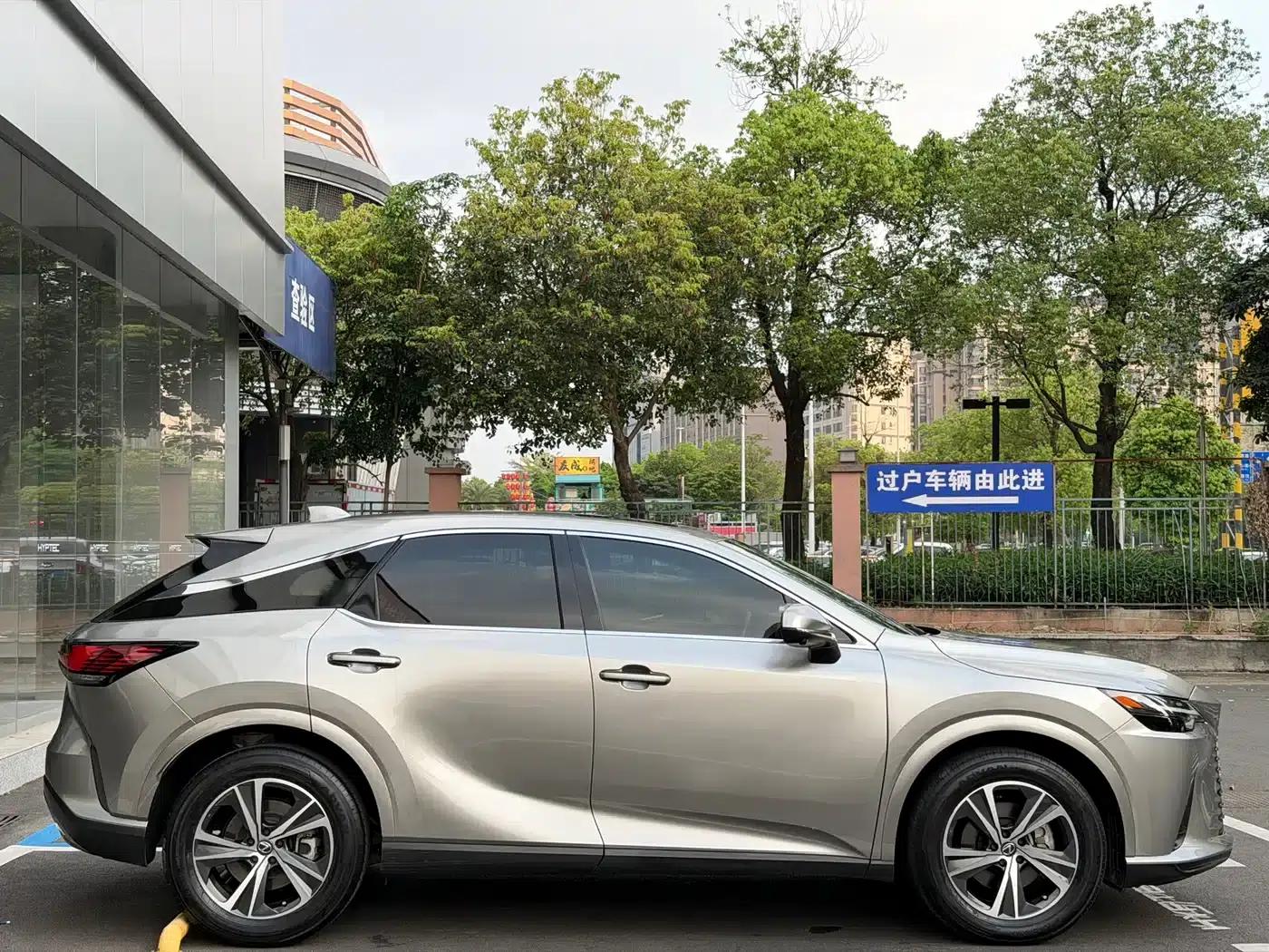 Lexus RX 2023 350h 2WD Enjoy Edition — миниатюра 4