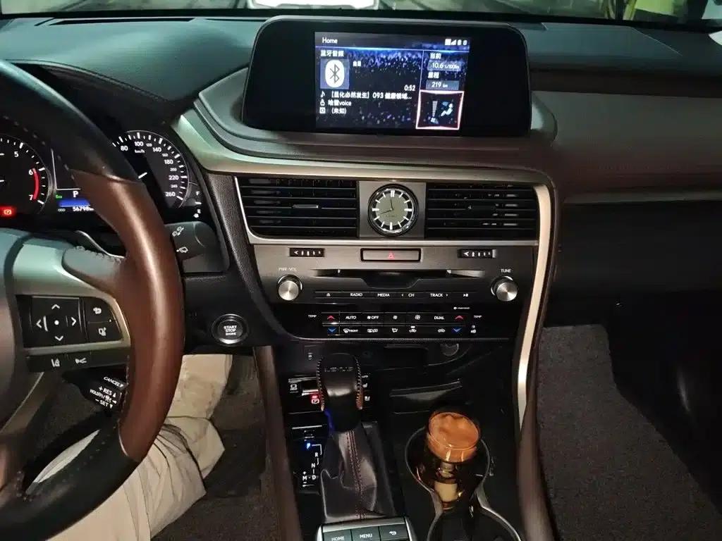 Lexus RX 2020 Facelift 300 AWD Elegant Edition — миниатюра 6