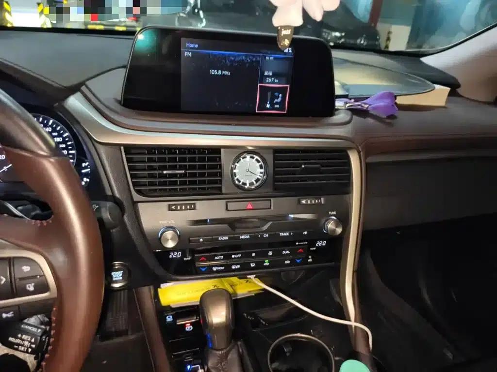 Lexus RX 2020 Facelift 300 AWD Elegant Edition — миниатюра 6