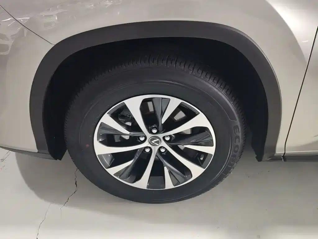 Lexus RX 2020 Facelift 300 2WD Elite Edition — миниатюра 23