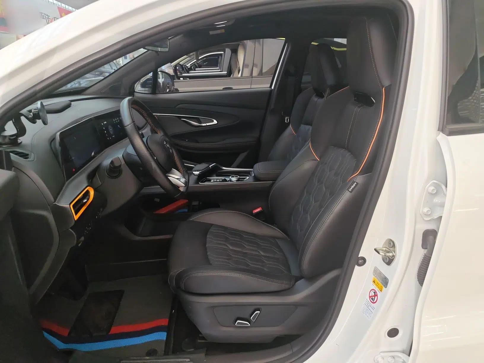 CHANGAN UNI-T 2022 1.5T Prestige Version — миниатюра 11