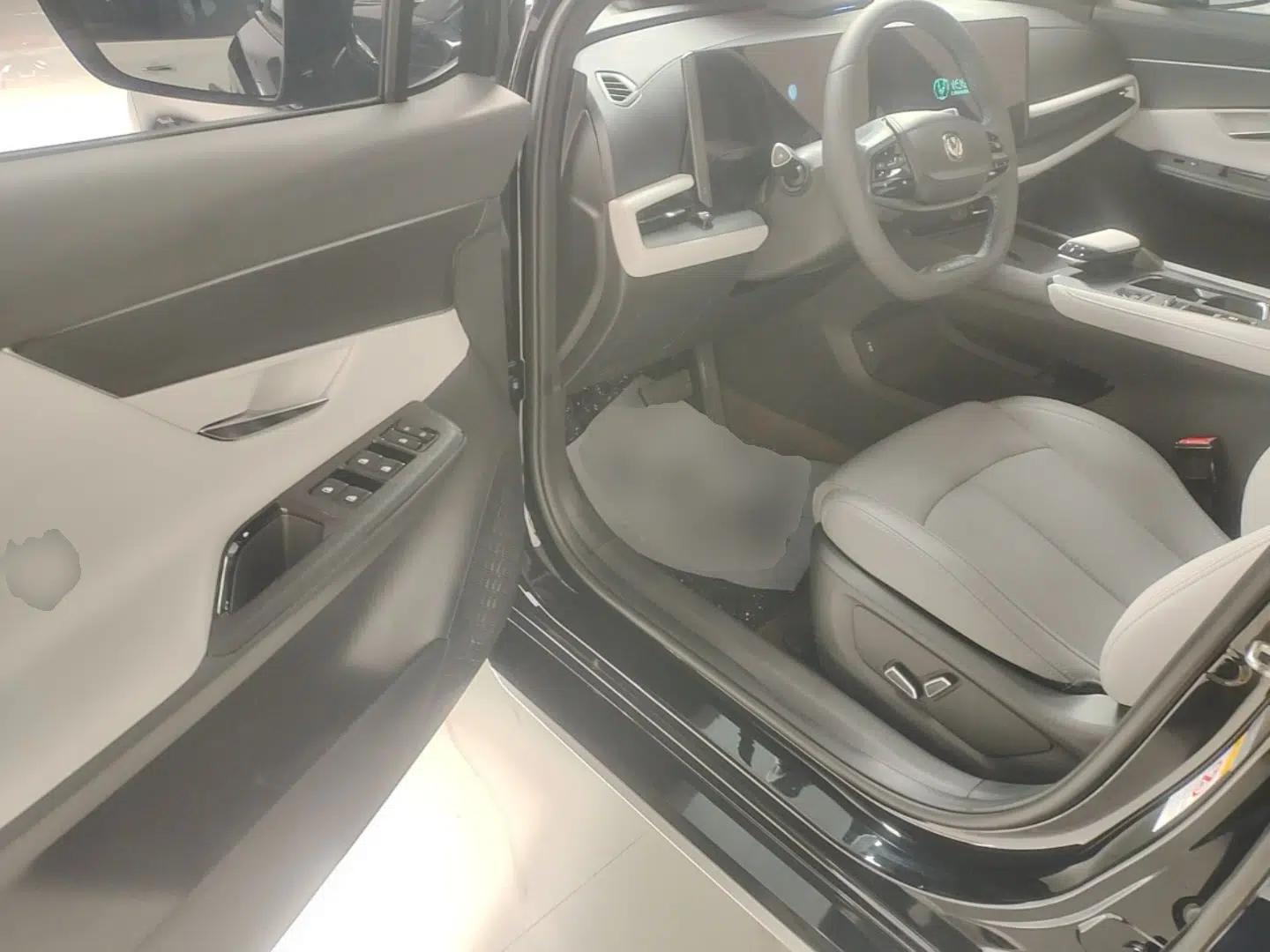 CHANGAN UNI-T 2023 Second-Generation 1.5T Prestige Model — миниатюра 18