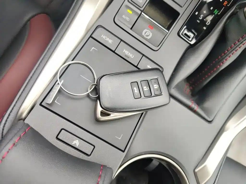 Lexus NX 2020 300h FWD F Sport Edition (China VI Emission Standard) — миниатюра 9