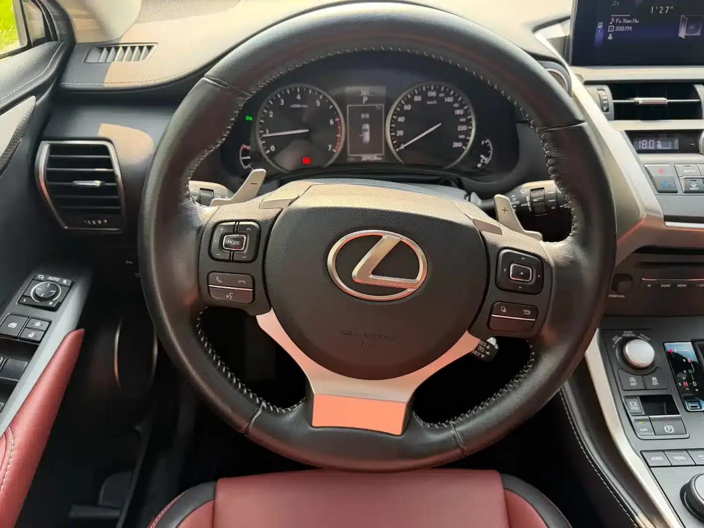 Lexus NX 2015 200t AWD Sport Edition — миниатюра 8