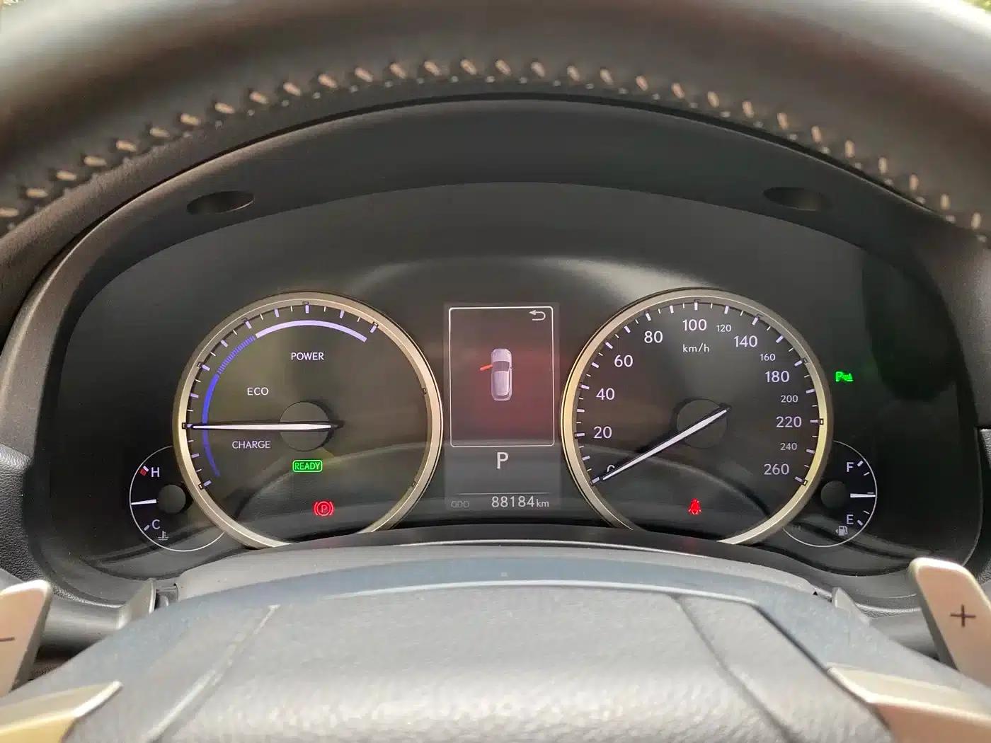 Lexus NX 2020 300h FWD Sport Edition (China VI Emission Standard) — миниатюра 16