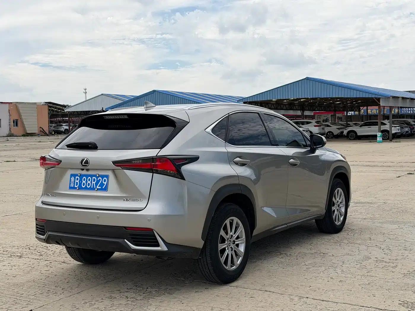 Lexus NX 2018 200 AWD Sport Edition (China V Emission Standard) — миниатюра 7