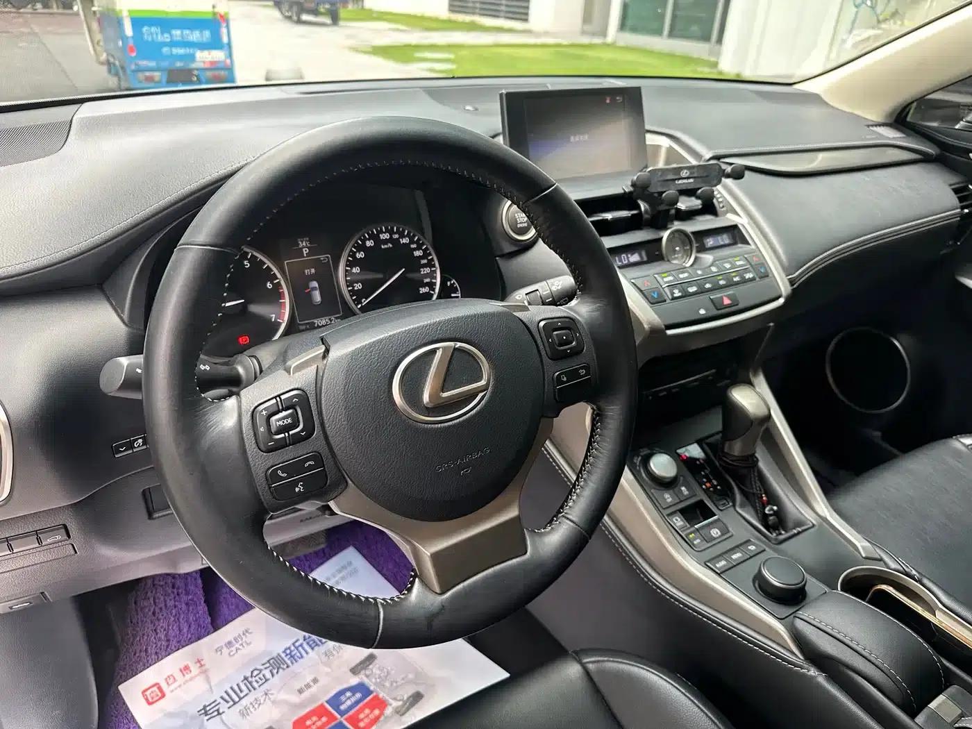 Lexus NX 2016 200 Special Limited Edition — миниатюра 6