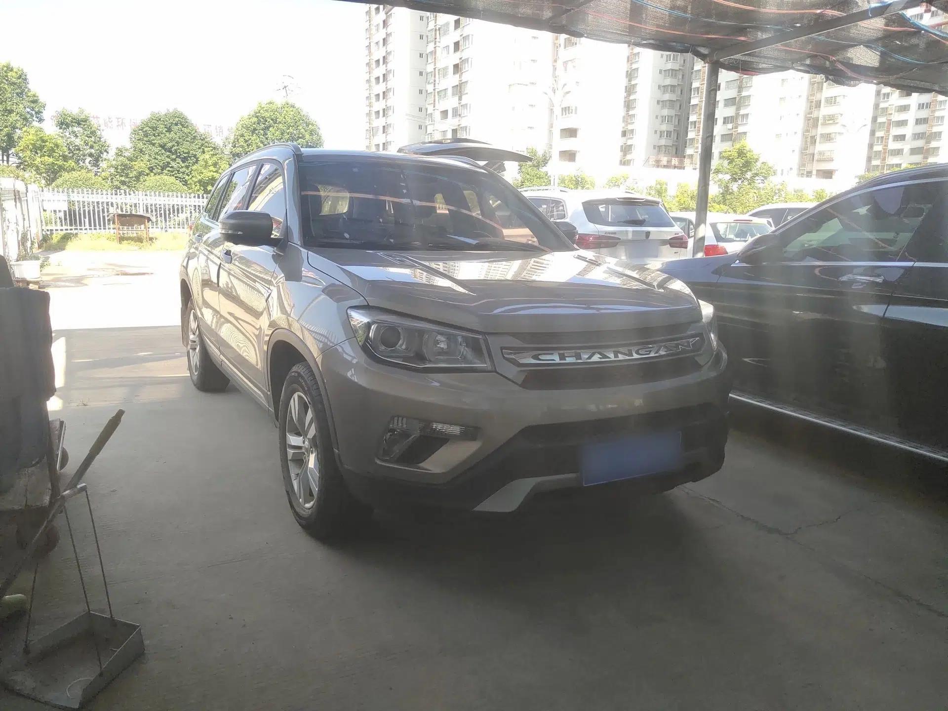 CHANGAN CS75 2017 Shangkui Edition 1.5T Automatic Sharp Model — миниатюра 3