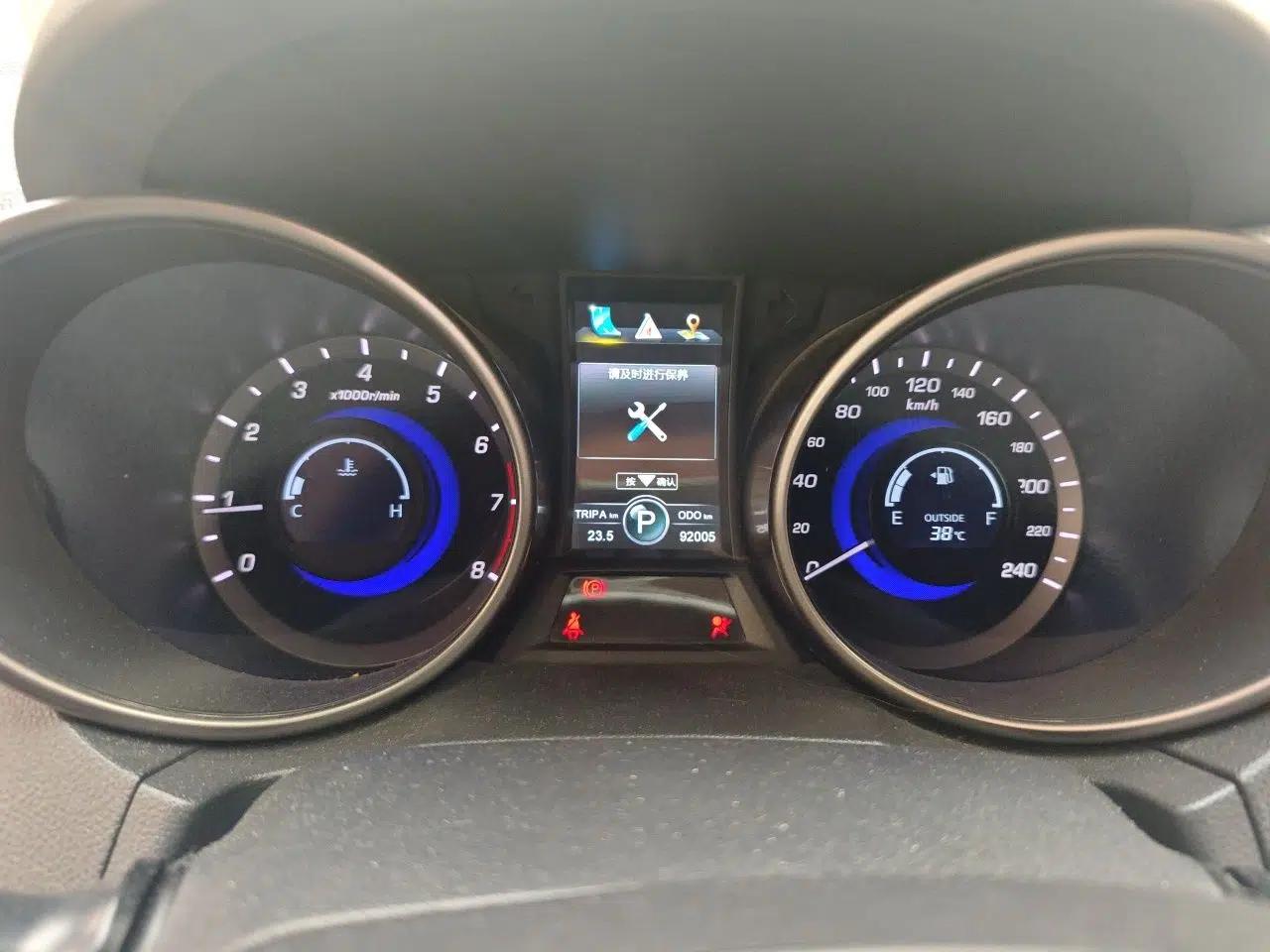 CHANGAN CS75 2014 1.8T Automatic Elite Model China IV Standard — миниатюра 11