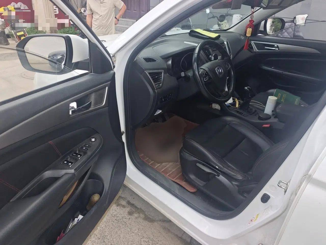 CHANGAN CS75 2016 2.0L Manual Luxury Version China V Standard — миниатюра 16