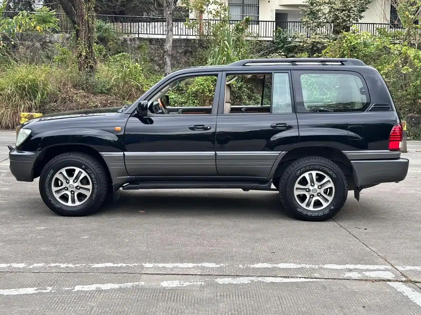Lexus LX 2005 model 470 — миниатюра 14