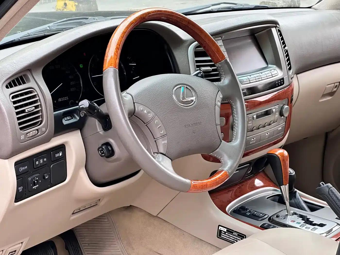 Lexus LX 2005 model 470 — миниатюра 9