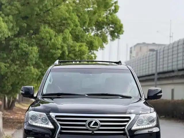 Lexus LX 2013 570