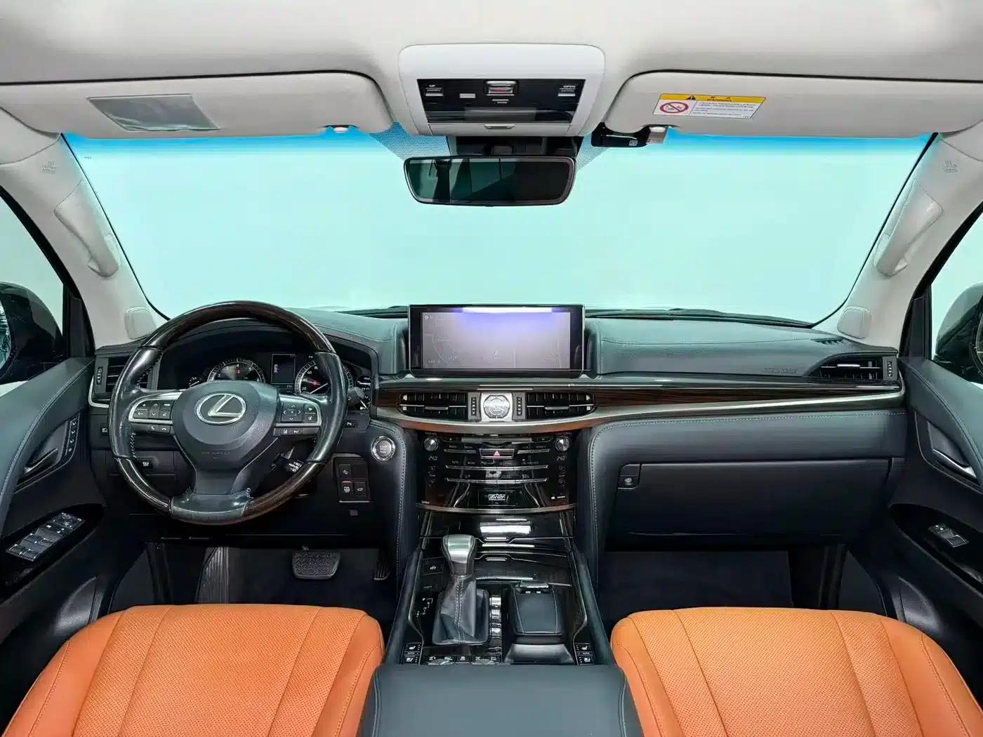 2016 Lexus LX 570 Premium Luxury Edition — миниатюра 7