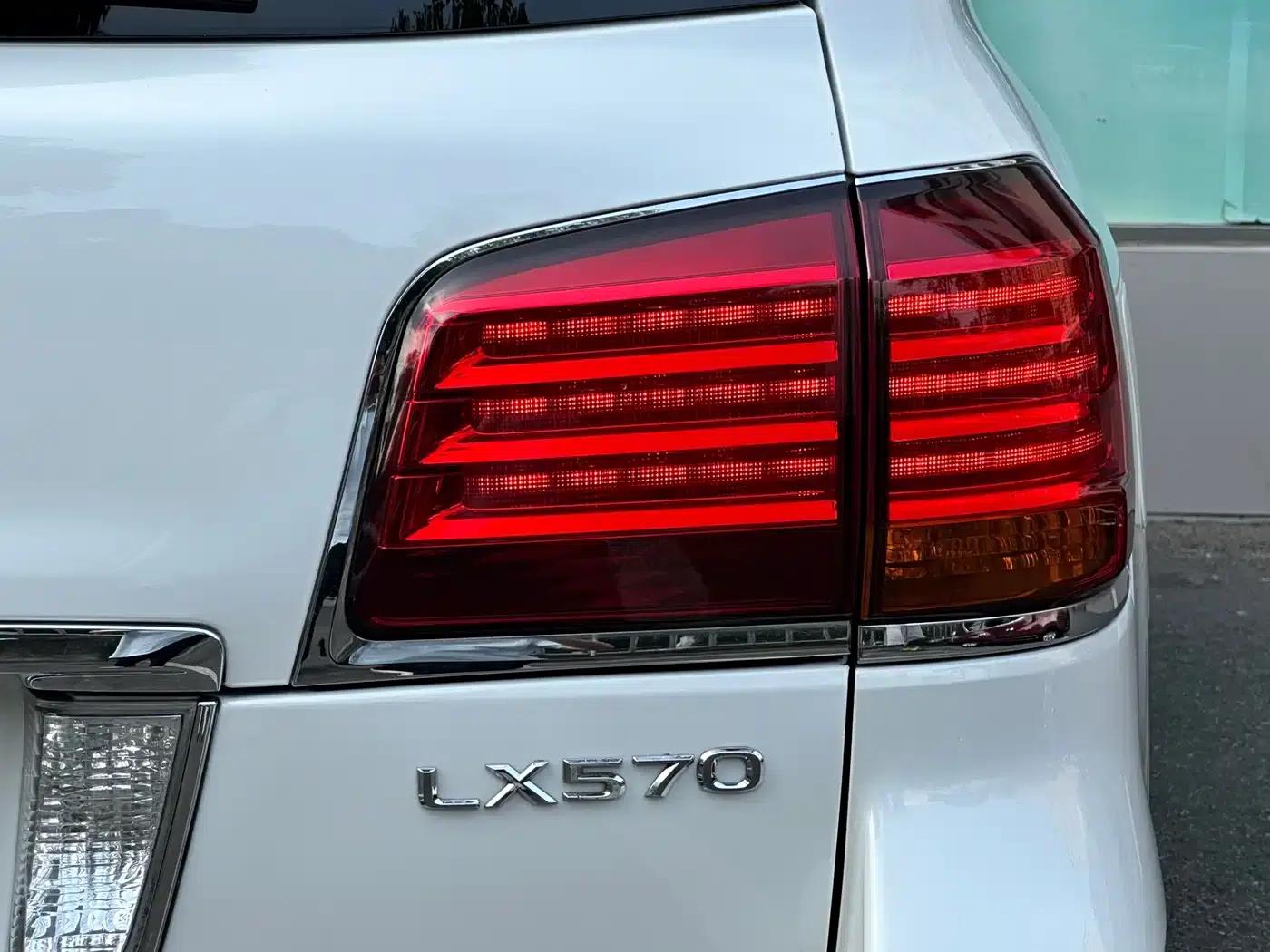Lexus LX 2009 570 — миниатюра 6