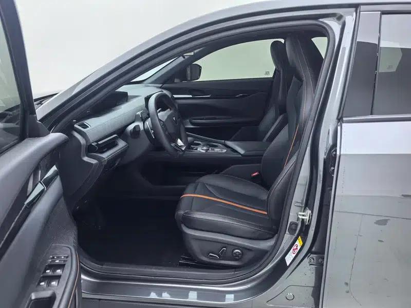 Changan UNI-V 2024 1.5T Premium Edition — миниатюра 20