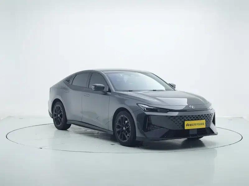 Changan UNI-V 2024 1.5T Premium Edition — миниатюра 3