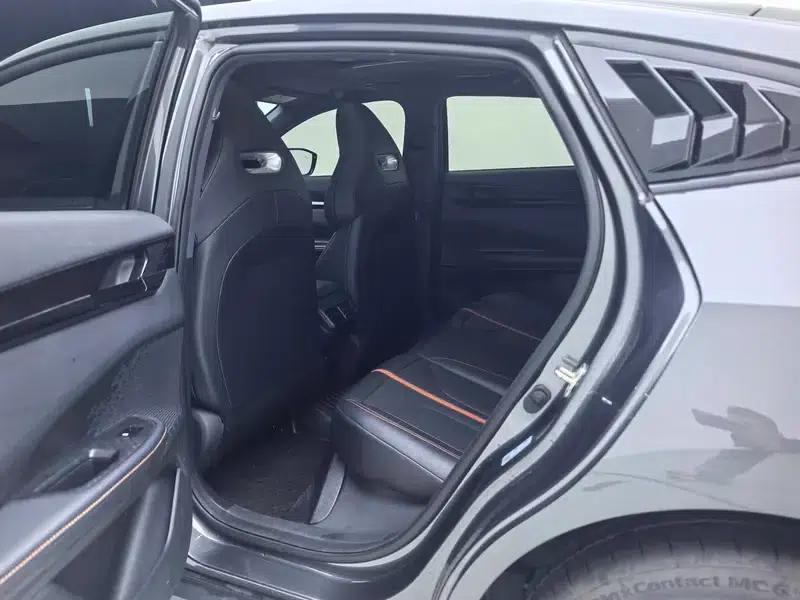 Changan UNI-V 2024 1.5T Premium Edition — миниатюра 23