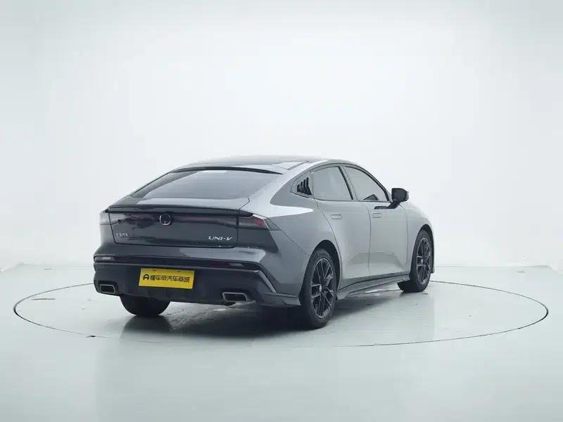 Changan UNI-V 2024 1.5T Premium Edition — миниатюра 7
