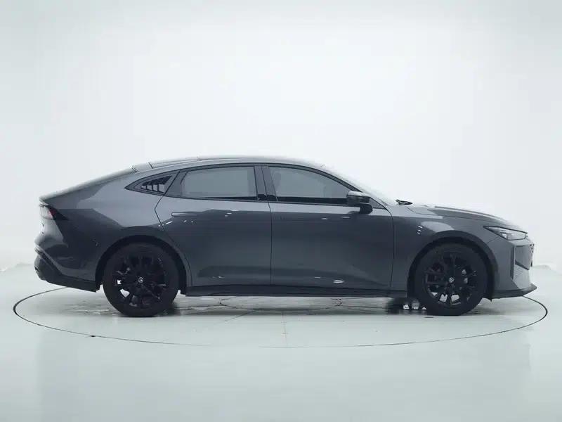 Changan UNI-V 2024 1.5T Premium Edition — миниатюра 8