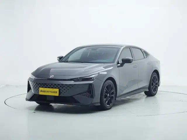 Changan UNI-V 2024 1.5T Premium Edition