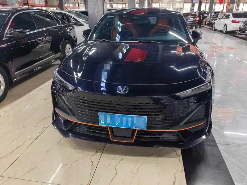 Changan UNI-V 2023 1.5T Sport Edition — миниатюра 2