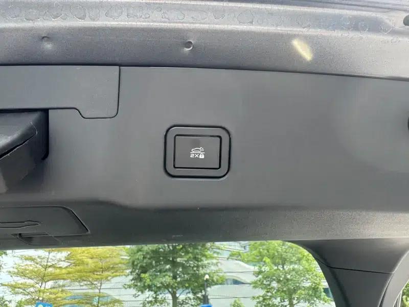 Changan UNI-V 2024 1.5T Premium Sport — миниатюра 12