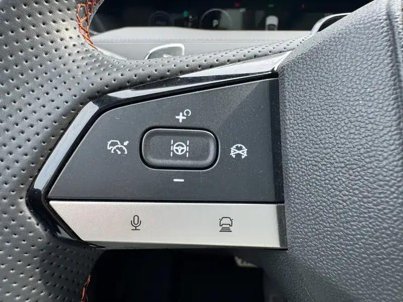 Changan UNI-V 2024 1.5T Premium Sport — миниатюра 19